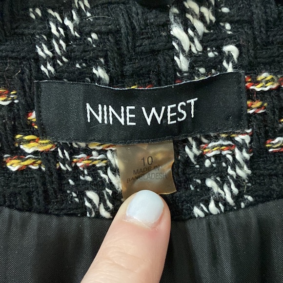 Zip up tweed long sleeve lined coat w/ pockets in yellow, red, white, & black - Picture 3 of 8